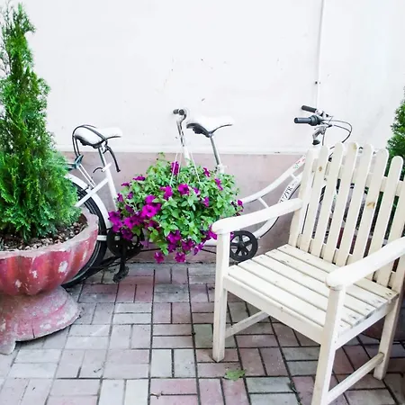 Уютный Дворик Hostel Odesa