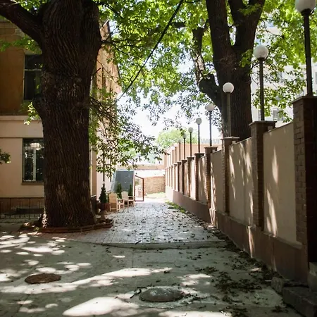 Hostel Уютный Дворик Odesa